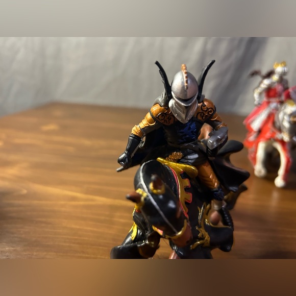 Papo Knights and horses Set of 4 - Picture 4 of 11